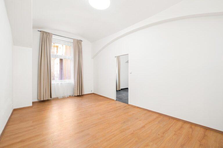 robert-macho-reality-pronajem-bytu-gorazdova-praha-04